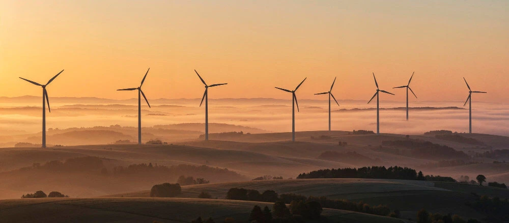 Colapso de las redes eléctricas en España: por qué la industria exige un plan urgente y cómo afecta a Navarra y Euskadi