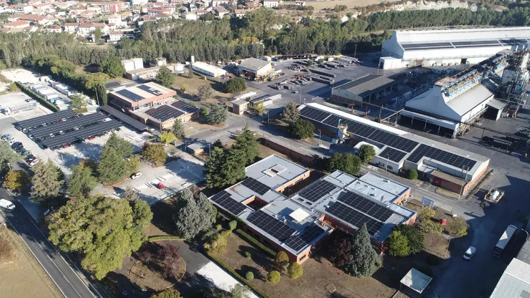 La fotovoltaica ahorra 17.021 millones en electricidad: qué significa para las empresas - Ingenieria